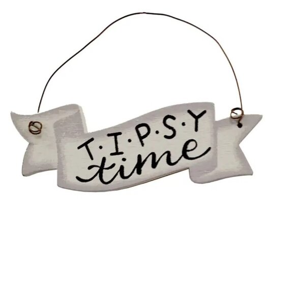 ($2) Happy Hour Bottle Tags - Tipsy Time - Picture 1 of 3